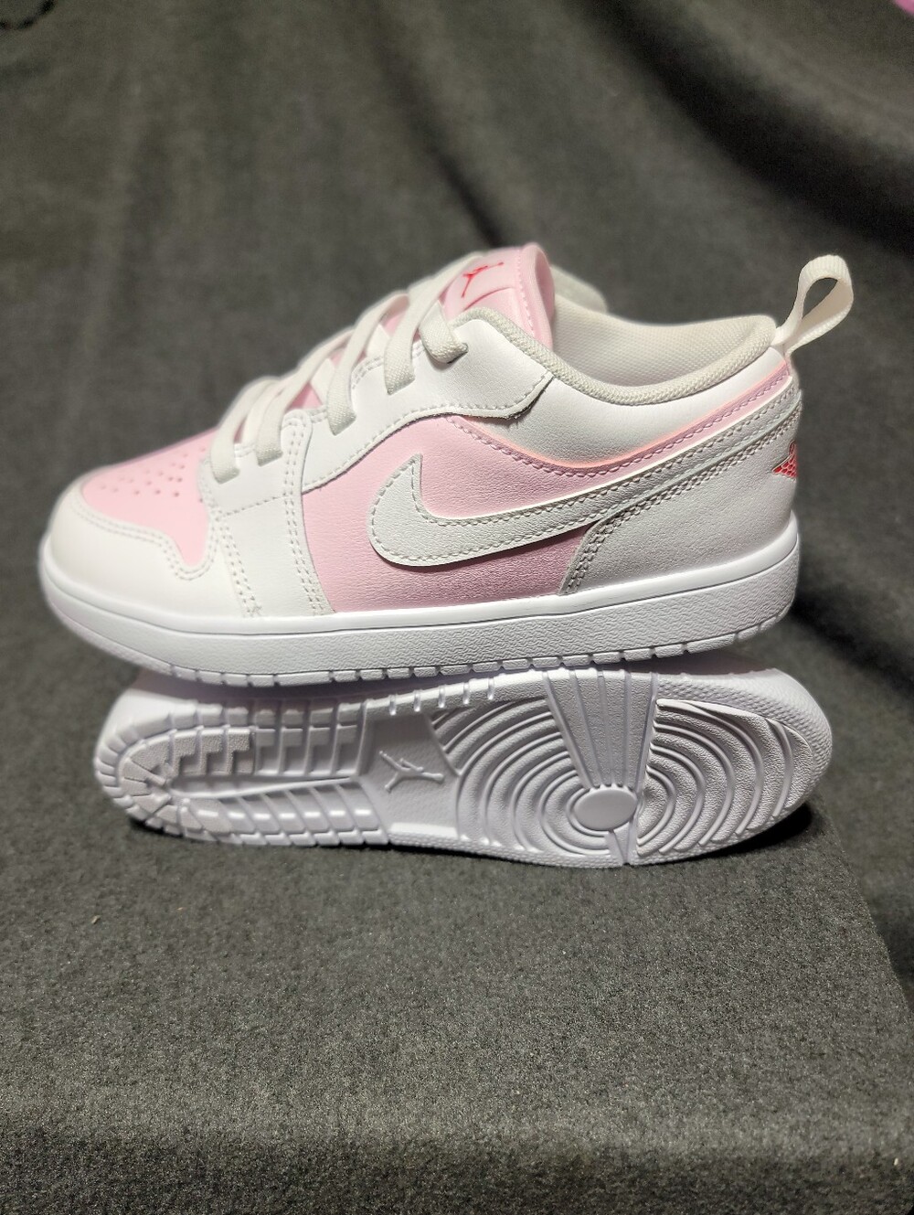 Jordan 1 Low Alt "Pink Foam/White/Fire Red"